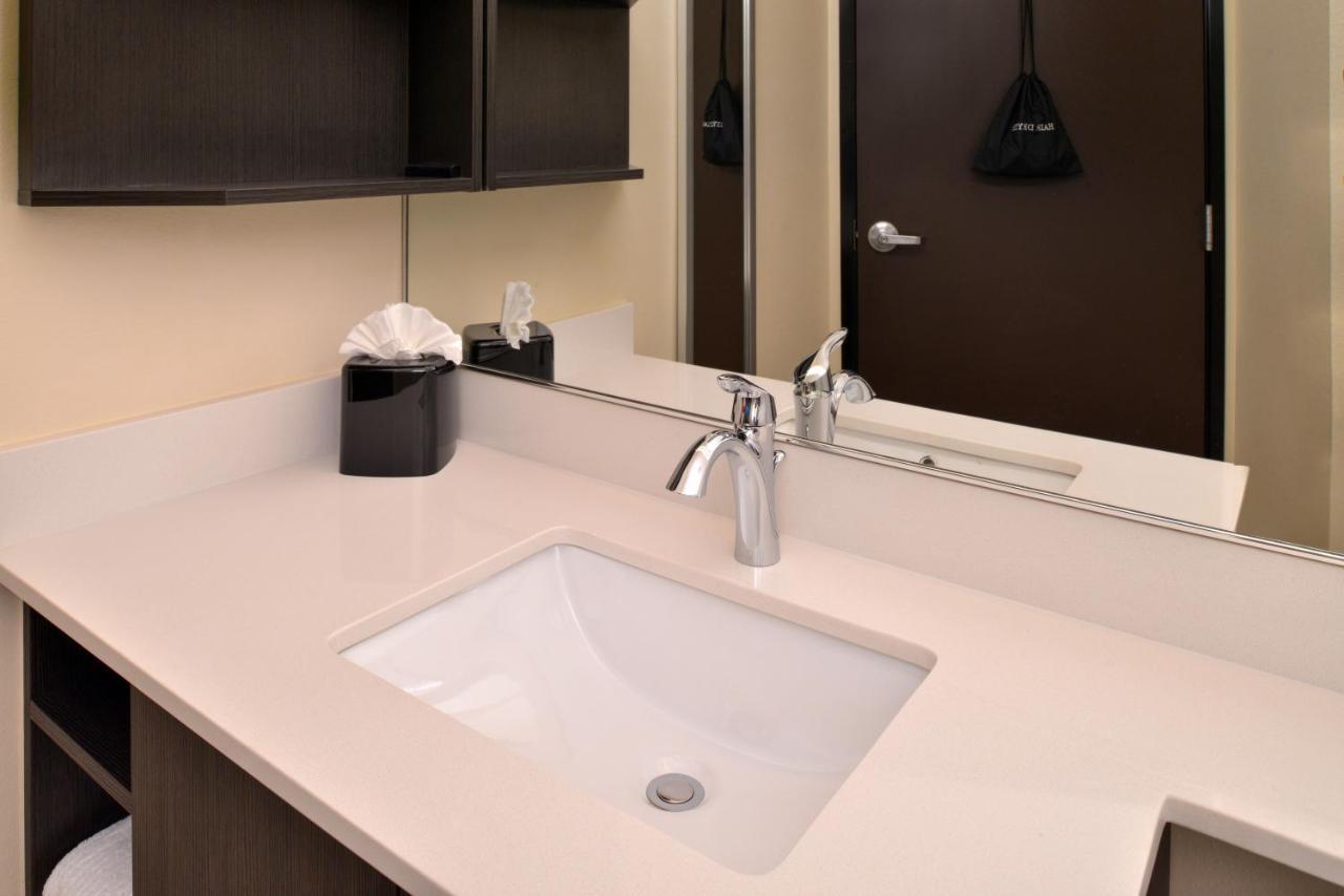 Candlewood Suites - Austin Airport By Ihg Εξωτερικό φωτογραφία